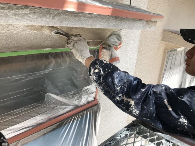 神戸市北区　外壁塗装　施工中風景